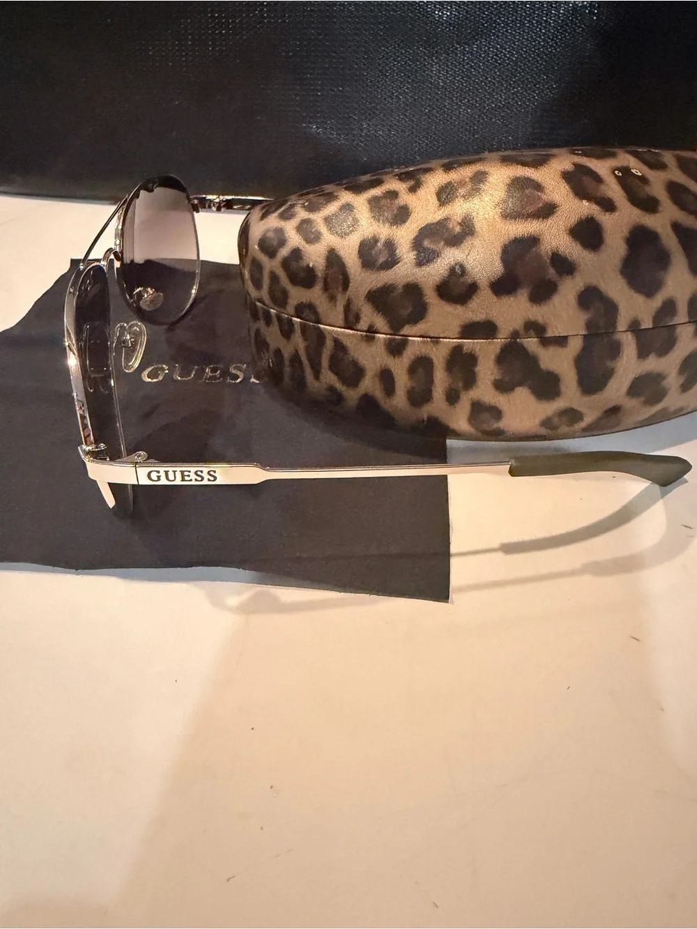 Guess Aviator Sunglasses in Silver Frame with Dark Gray Lenses